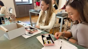 Parte Teorica Corso Laminazione Ciglia e Sopracciglia Parte Teorica Corso Laminazione Ciglia e Sopracciglia